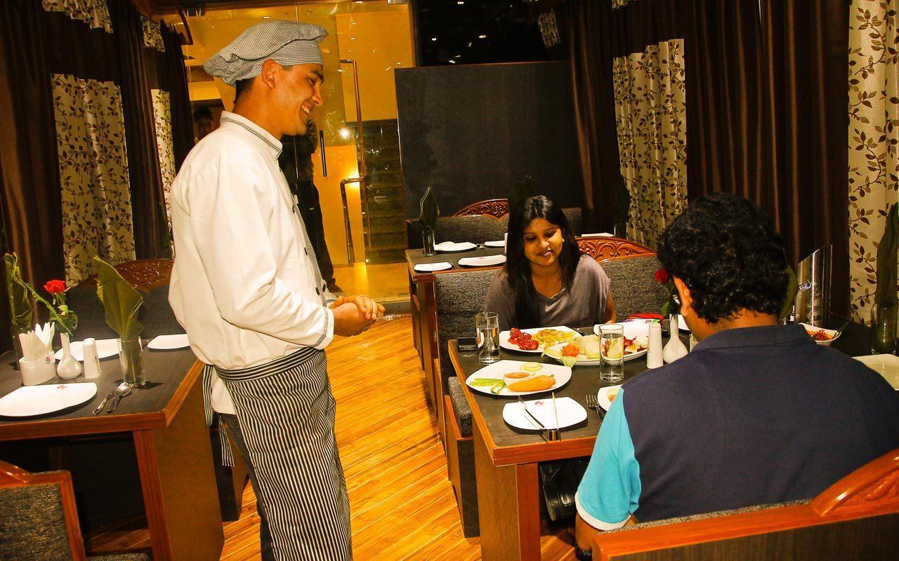 Hotel Rajashree Palace シリグリ エクステリア 写真
