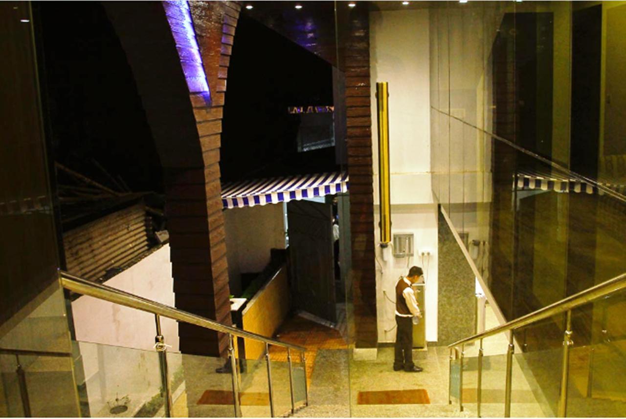 Hotel Rajashree Palace シリグリ エクステリア 写真